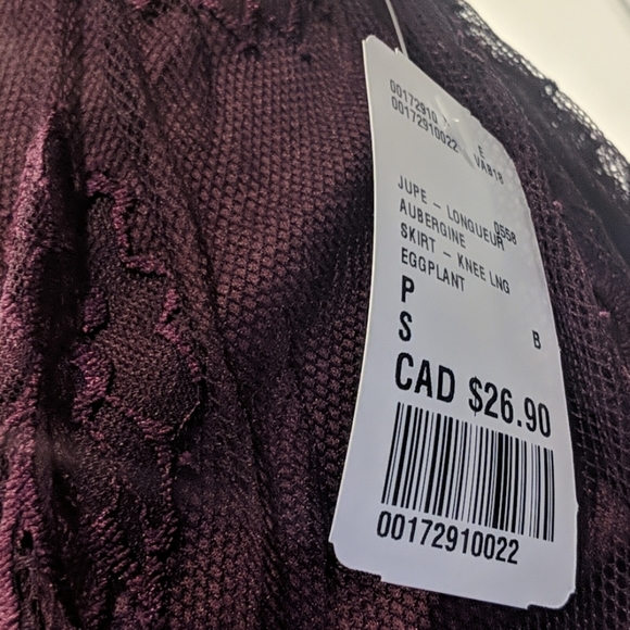 Eggplant Lace Skirt - Picture 6 of 7